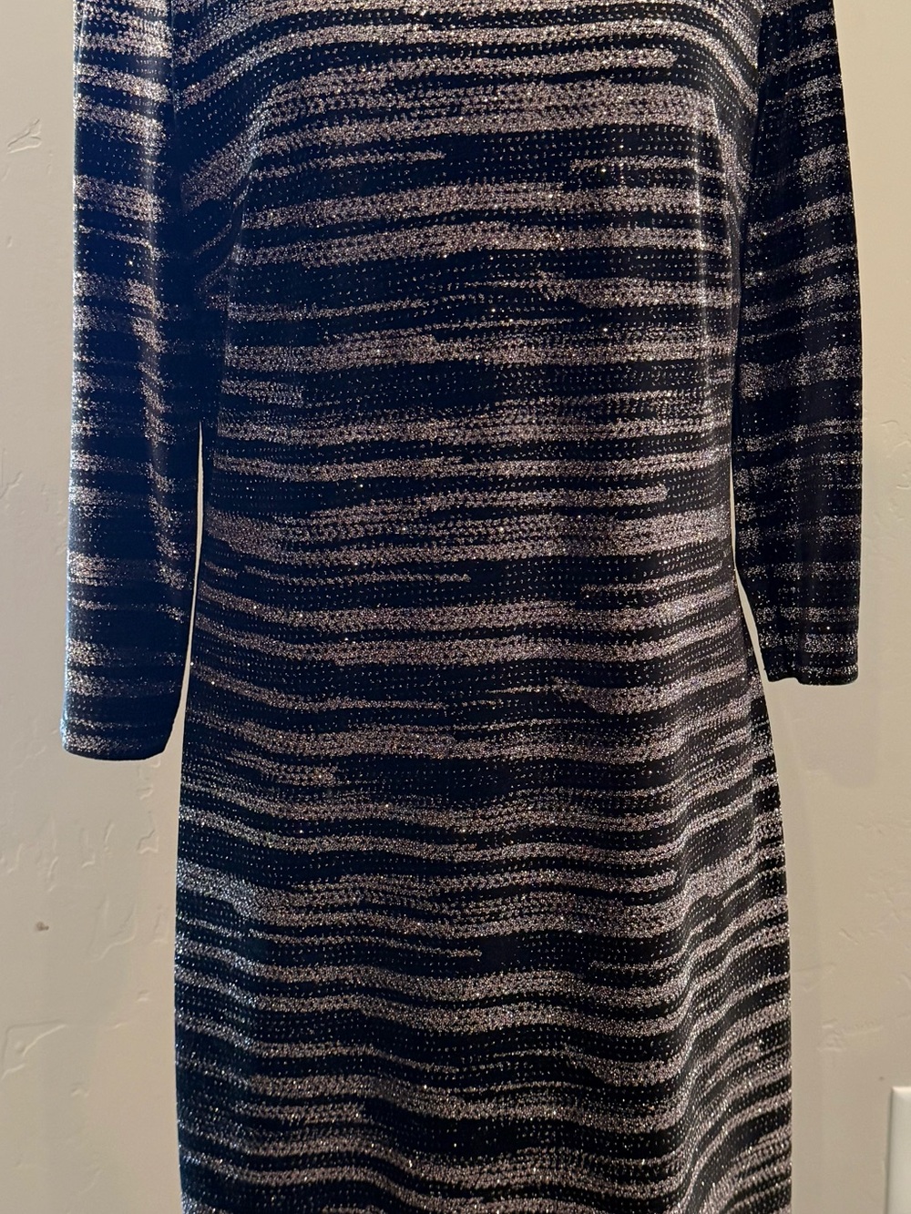 Jessica Howard Black and Gray Striped Long Sleeve Knit Dress